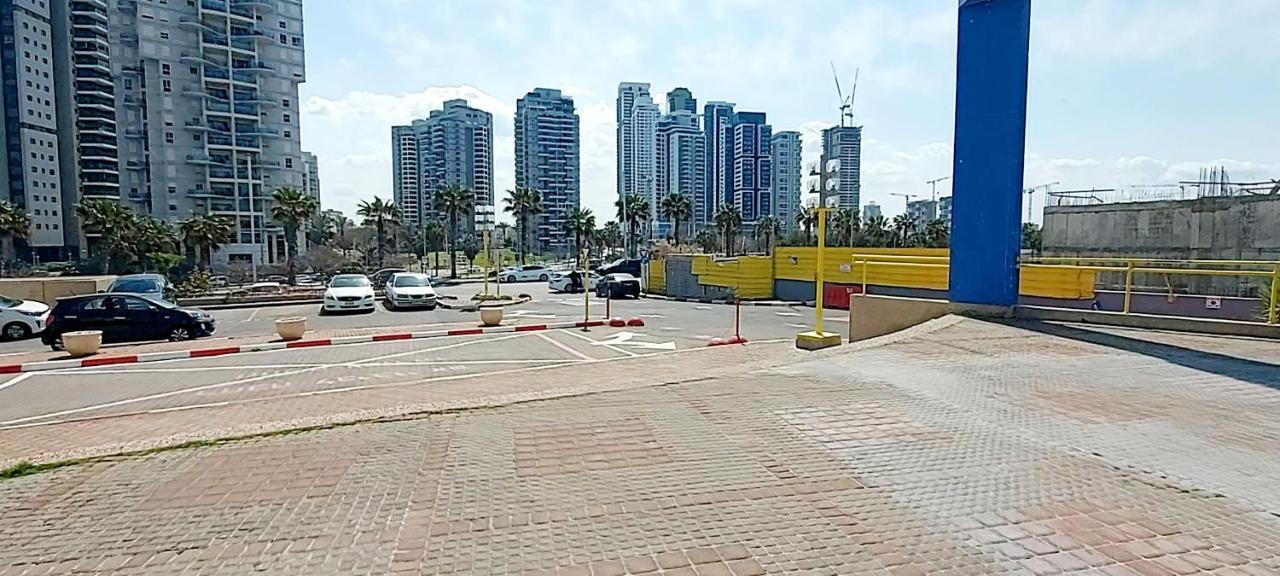 מלון דירות על הים בת ים 39 ภายนอก รูปภาพ