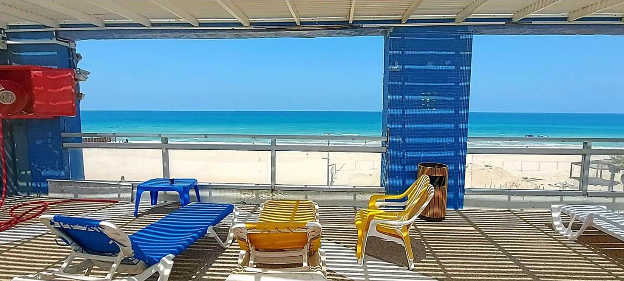 מלון דירות על הים בת ים 39 ภายนอก รูปภาพ