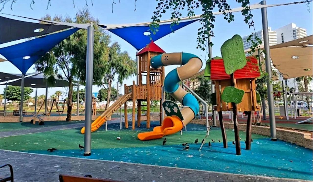 מלון דירות על הים בת ים 39 ภายนอก รูปภาพ